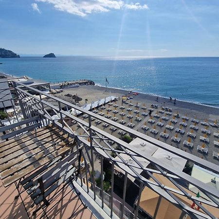 Hotel Miramare Spotorno Extérieur photo