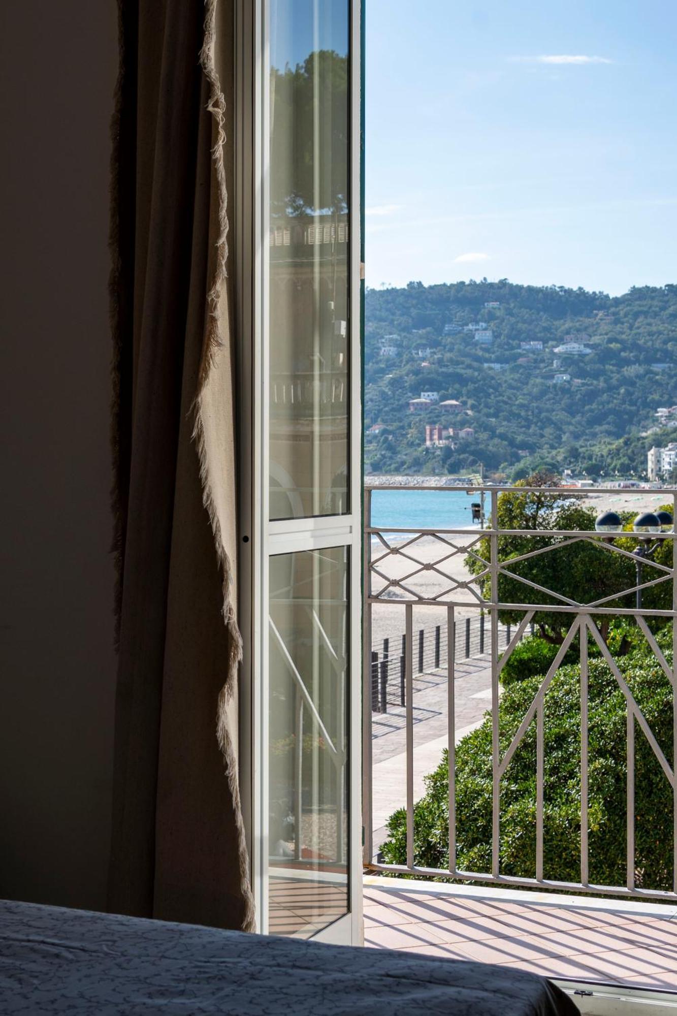 Hotel Miramare Spotorno Chambre photo